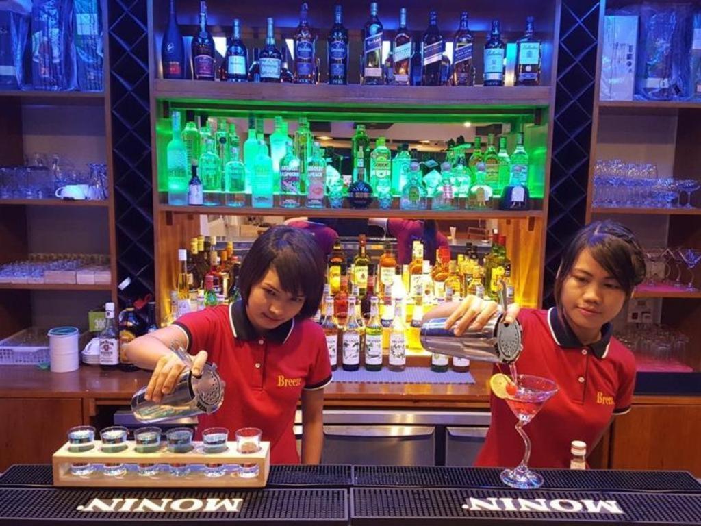 Asian Smile Hotel Yangon Ngoại thất bức ảnh