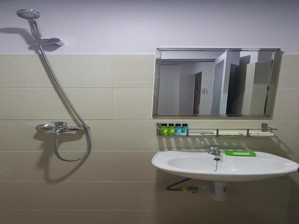 Asian Smile Hotel Yangon Ngoại thất bức ảnh