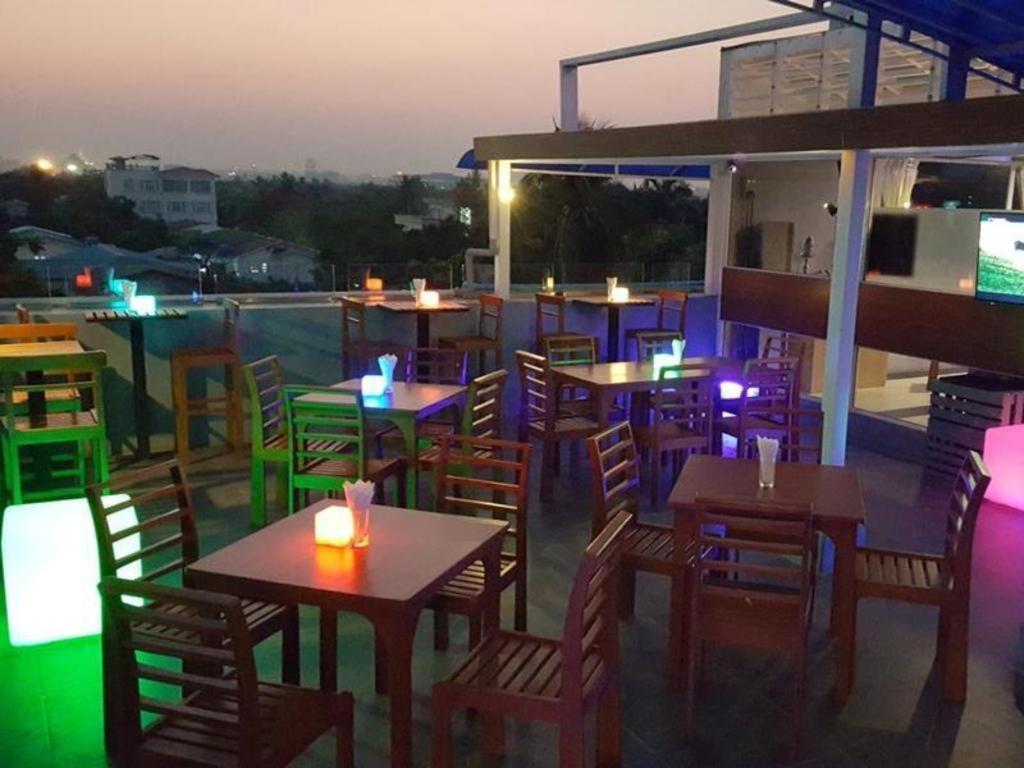 Asian Smile Hotel Yangon Ngoại thất bức ảnh