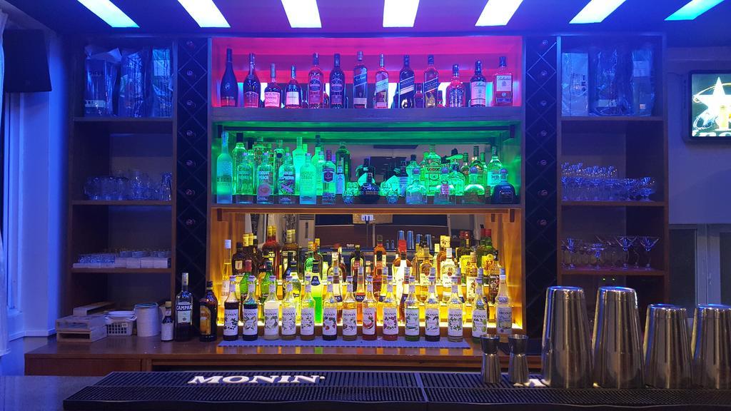 Asian Smile Hotel Yangon Ngoại thất bức ảnh