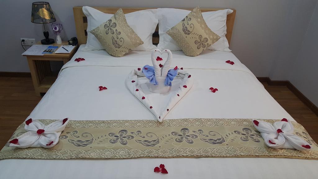 Asian Smile Hotel Yangon Ngoại thất bức ảnh