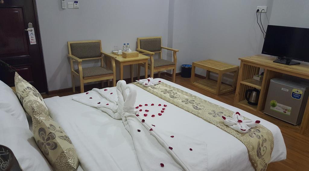 Asian Smile Hotel Yangon Ngoại thất bức ảnh