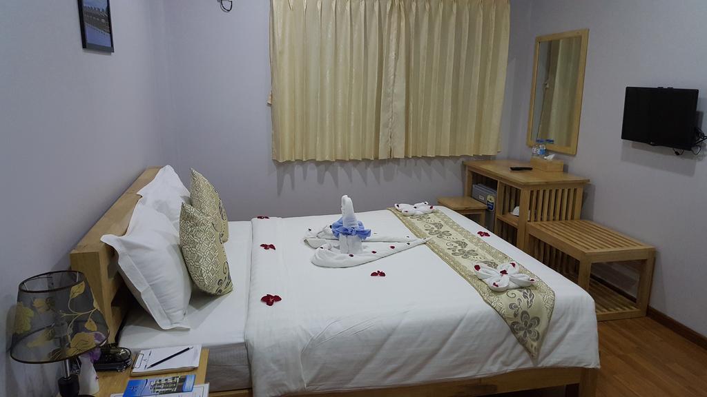 Asian Smile Hotel Yangon Ngoại thất bức ảnh