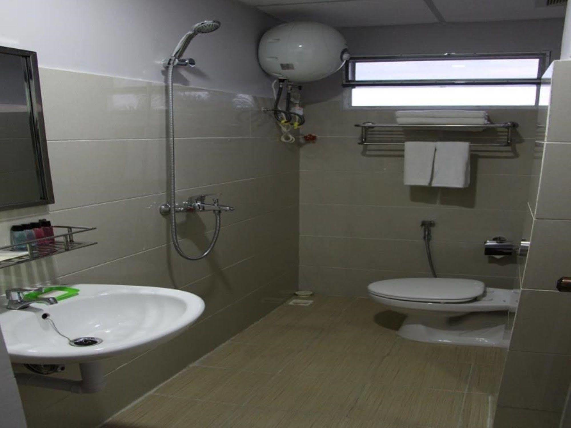 Asian Smile Hotel Yangon Ngoại thất bức ảnh