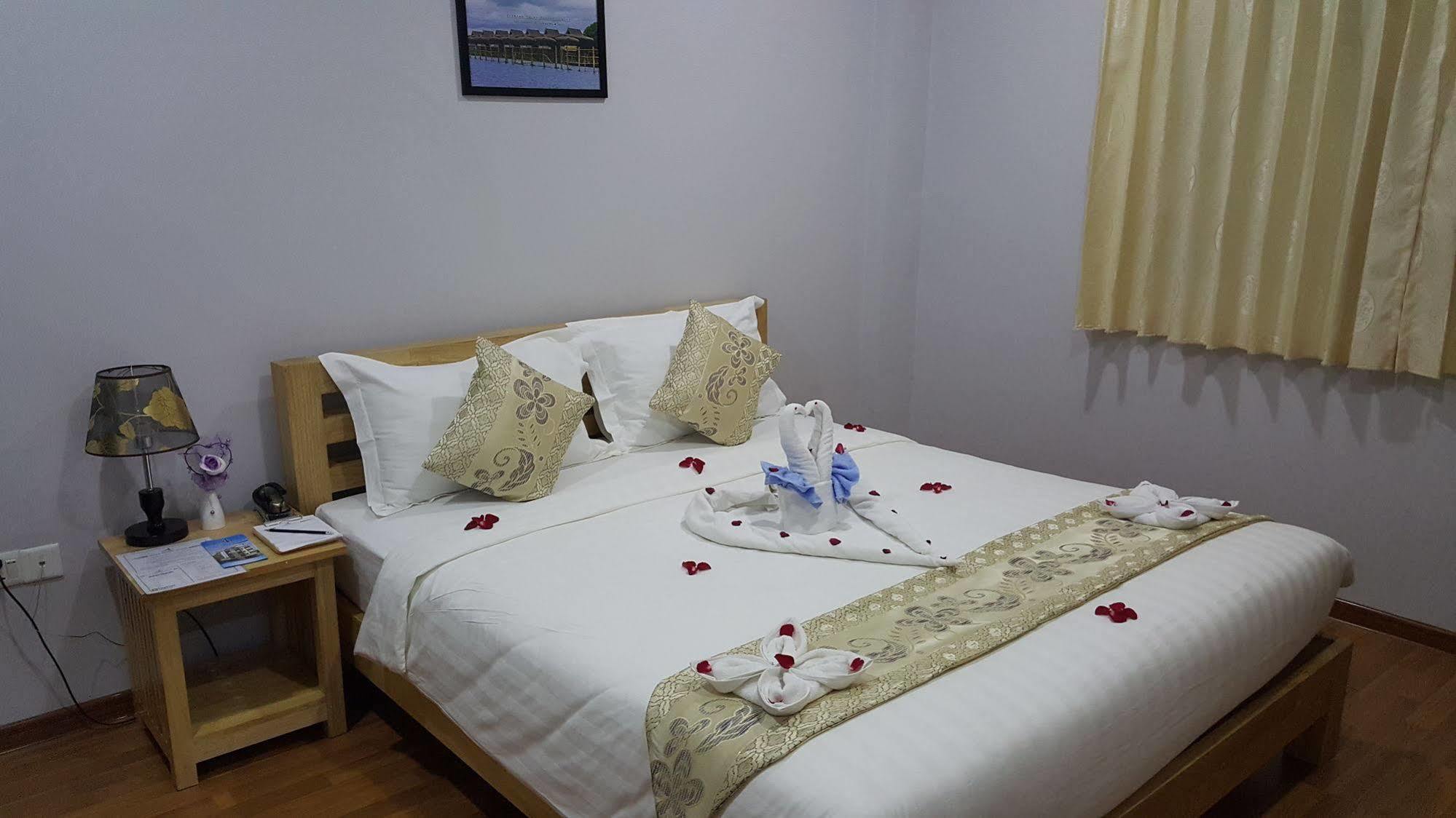 Asian Smile Hotel Yangon Ngoại thất bức ảnh